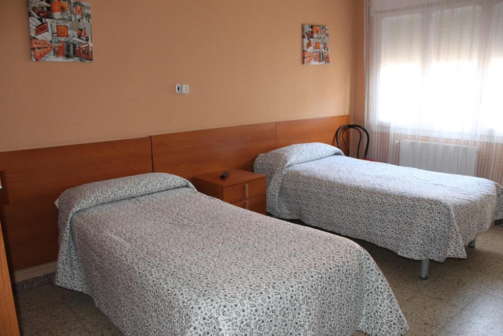 Hostal Cal Siles El Prat de Llobregat Eksteriør billede
