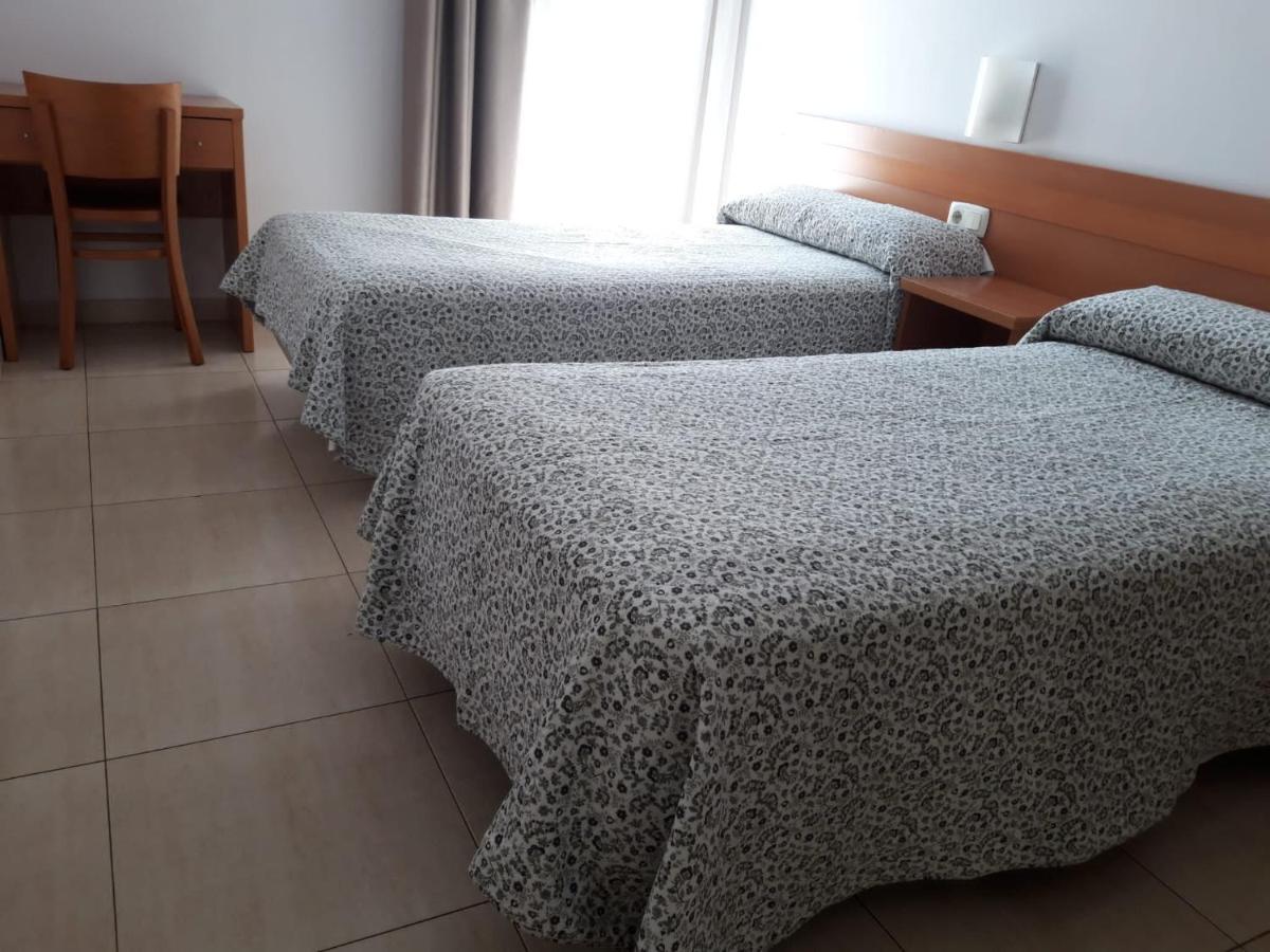 Hostal Cal Siles El Prat de Llobregat Eksteriør billede